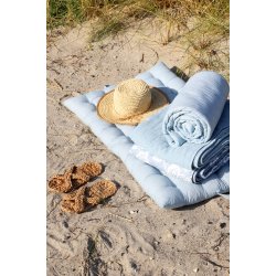 Quilt med lysebl� striber I Chic Antique