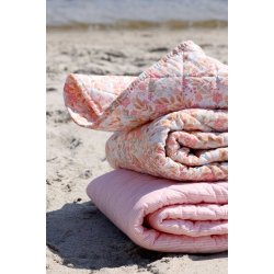 Quilt med lyser�de striber I Chic Antique