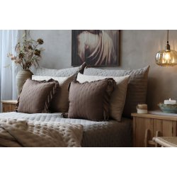 Pude med fl�se kanter I Valn�d farvet I Chic Antique