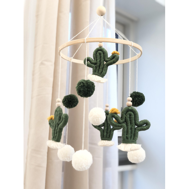 Baby uro med kaktusser | Macrame | Hndlavet