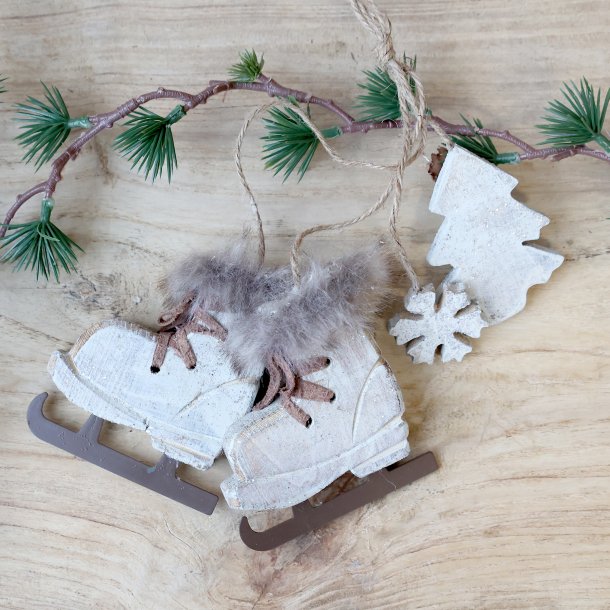 Sk�jter med vedh�ng | Chic Antique
