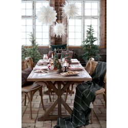 Juletr� med r�de sl�jfer I Chic Antique