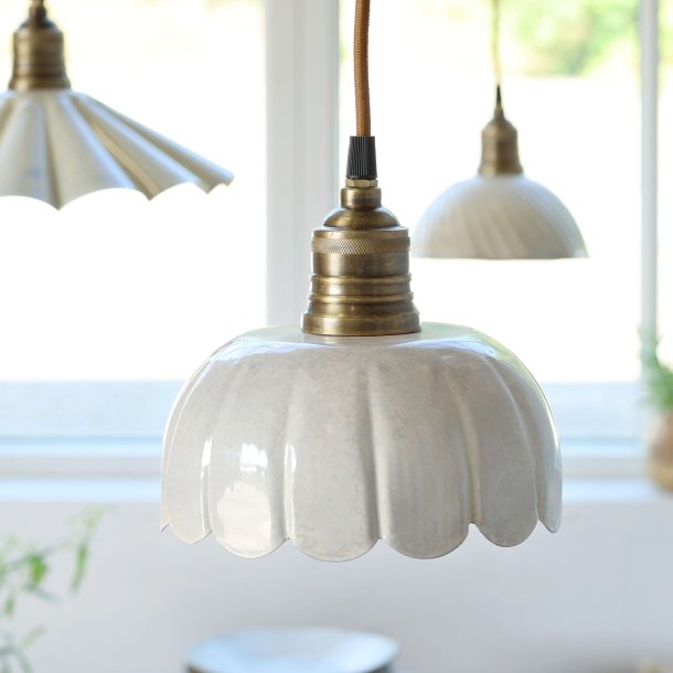 Lunel lampe i emalje I Creme I H16x�18cm