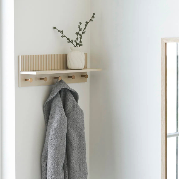 V�ghylde med knager | House Nordic