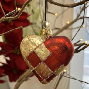 Julekugle formet som et flettet hjerte | D:8cm | Glas