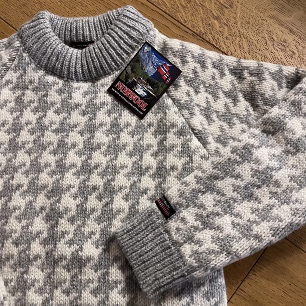 Islandsk sweater 100% ren uld twistyarn 3GG.