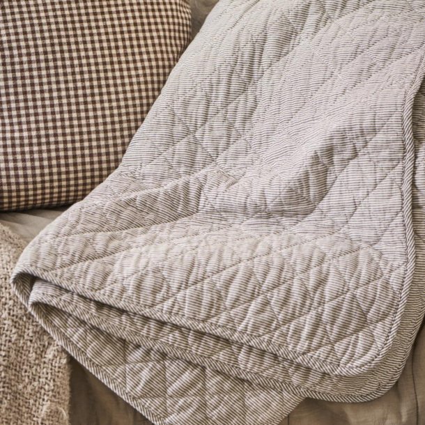 Quilt tppe med hvide og brune striber | Ib Laursen 