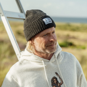 Hue l Fish or die l Beanie l Dark brown l One size l Accessories l LAKOR l