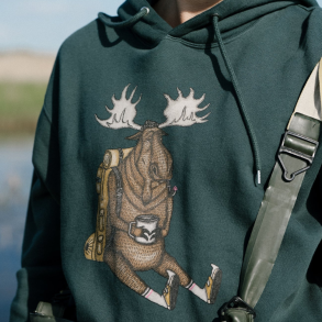 Hoodie fra Lakor I Snooze Moose - Green Gables
