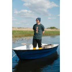 T-shirt | An otter coffee t-shirt ( Green Gables) | Lakor