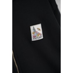 Halfzip wall of wonder patch sweatshirt | LAKOR