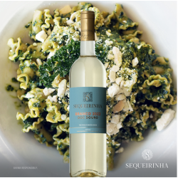 Vin l Hvidvin l Sequeirinha l Branco 2022 l Doc Douro l 