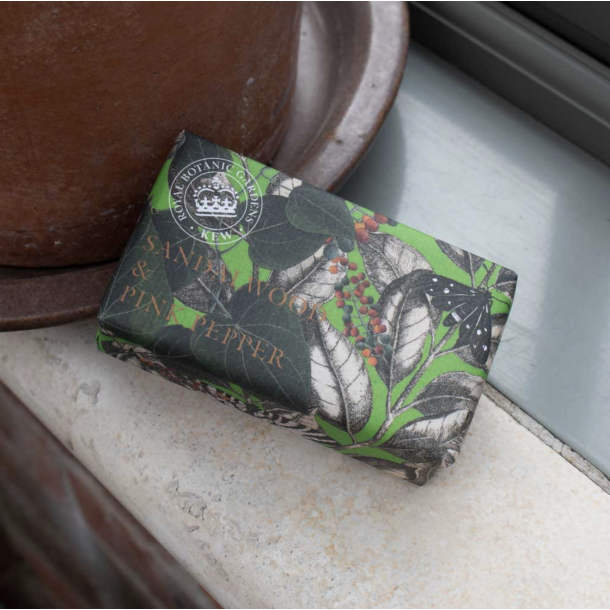 Sbe l Fast sbe l Sandalwood &amp; Pink pebber l 240g l Vegan l 