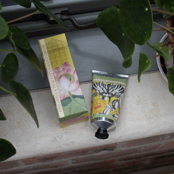 Hnd creme l Hand cream l Pineapple &amp; Pink lotus l 75ml l Vegan l Kew Gardens l 