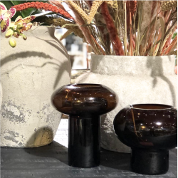 Vase l Base S l Brun l Wikholm form l Interir l 