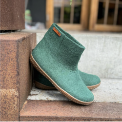 Uldstvle l 100% ren uld l Grn m/gummisl l Dansk Design l SHUS l