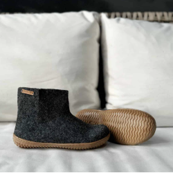 Uldstvle l 100% ren uld l Koks gr m/gummisl l Dansk Design l SHUS l