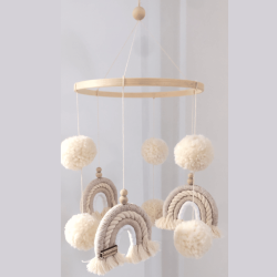 Baby uro med regnbuer boho stil