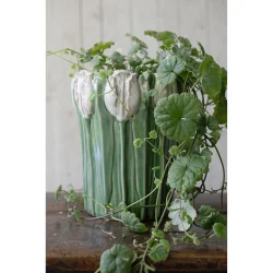 Urtepotte skjuler med tulipaner fra Wikholm I 20x23cm